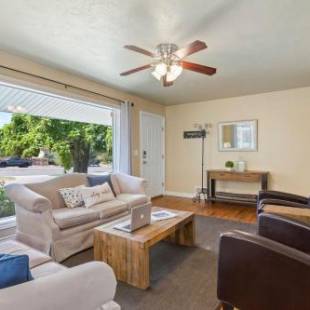 Фотографии гостевого дома
5 Bedroom Perfect Location to see the City and Ski Resorts