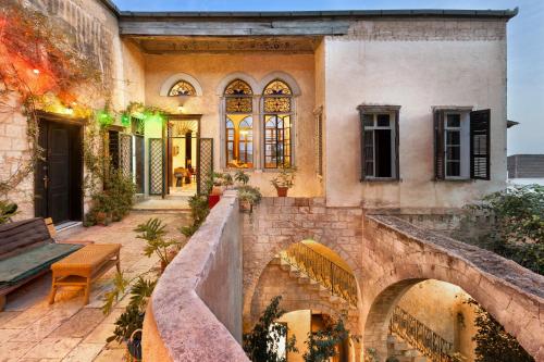 Фотография гостевого дома Fauzi Azar by Abraham Hostels