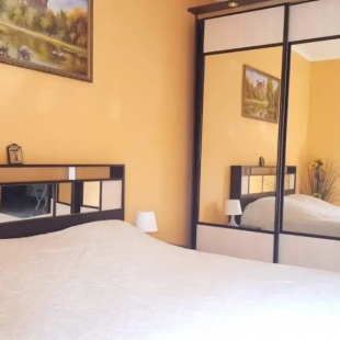 Фотография квартиры Квартира трехкомнатная с рядом с Монастырем