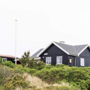 Фотография гостевого дома Holiday home Oksbøl LIX