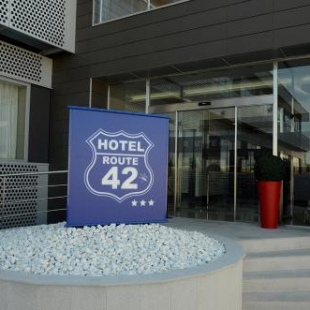 Фотография гостиницы Hotel Route 42