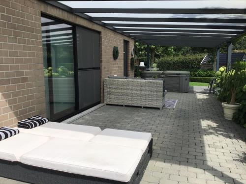 Фотография гостевого дома Studio Gardenroom Guesthouse De Steenberg met wellness & tuinzicht