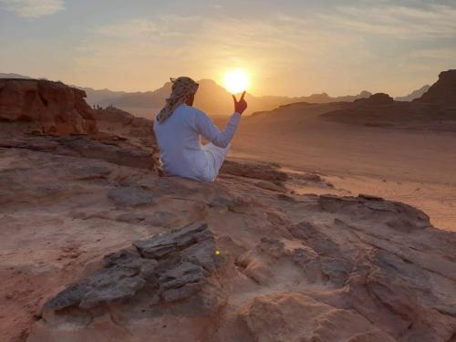 Фотография базы отдыха Wadi Rum Guide , Camp & tour