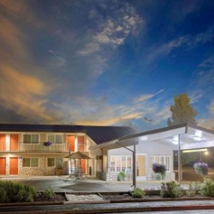 Фотография гостиницы Super 8 by Wyndham Alturas