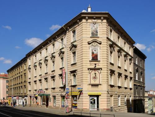 Фотография гостиницы Hotel Golden City Garni