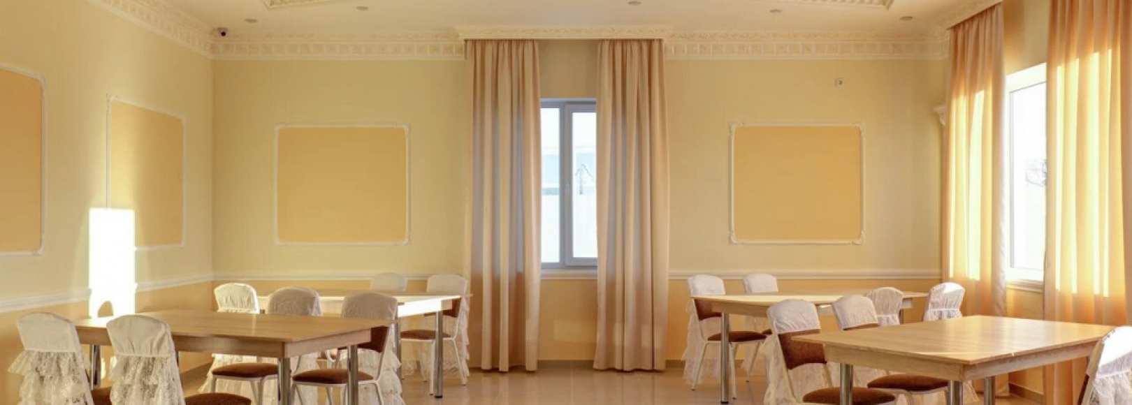 Фотография банкетного зала Адаби