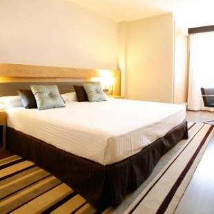 Фотографии гостиницы
Hotel Guadalmedina