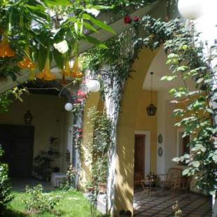 Фотографии мини отеля
La Baronessa B&B