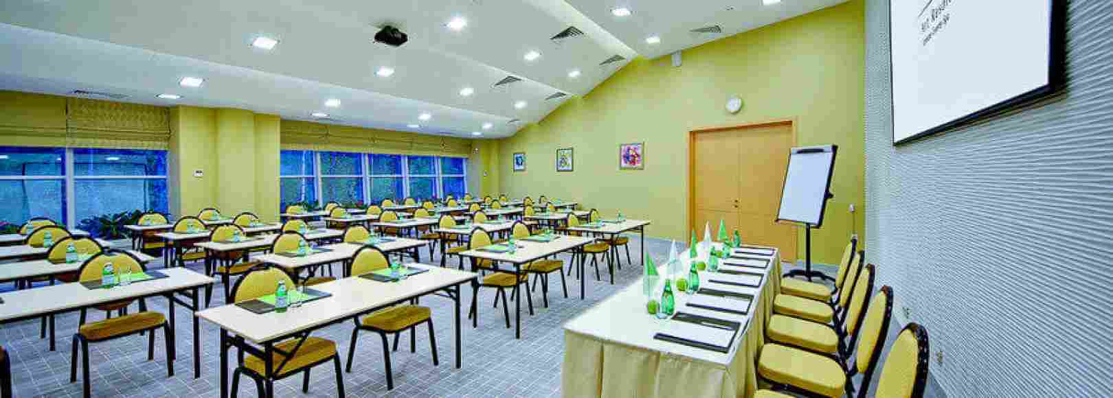 Фотография конференц-зала Конференц-зал на 55 мест