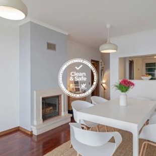 Фотография гостевого дома Barbecue and sunbathing with sea view, Casa Skyline