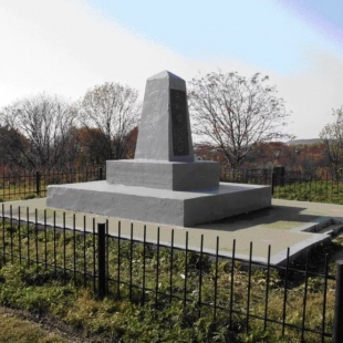 Фотография памятника Памятник Жителям города Отомари, погибшим в 1945 году