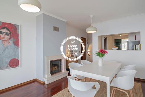 Фотография гостевого дома Barbecue and sunbathing with sea view, Casa Skyline