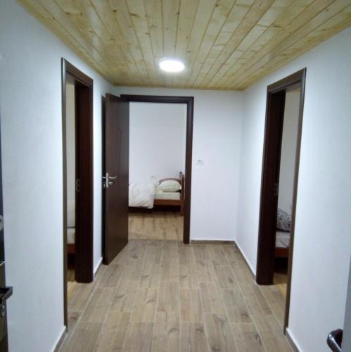 Фотография мини отеля Bujtina Sherifaj