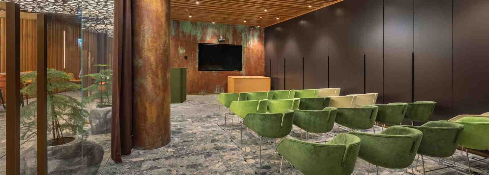 Фотография конференц-зала Ирбис