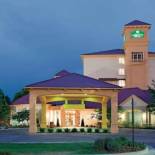 Фотография гостиницы La Quinta by Wyndham Colorado Springs South Airport