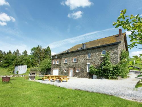 Фотография гостевого дома Cozy Farmhouse in Brisy with Sauna