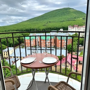 Фотография квартиры Квартира Дизайнерская 1-комнатная с великолепным видом на Машук