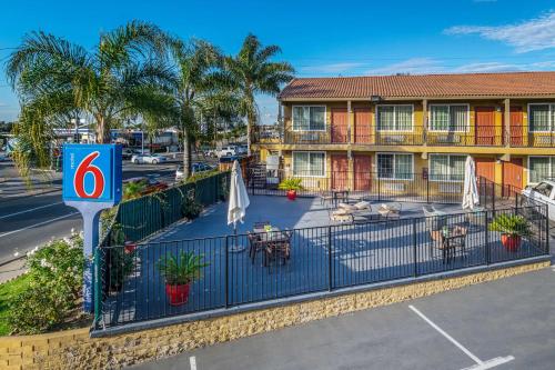 Фотография гостиницы Motel 6-San Diego, CA - Southbay