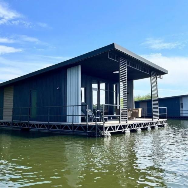 Фотографии Коттеджа 
            Чайка нa Реке Саpатoвка Частный Дом