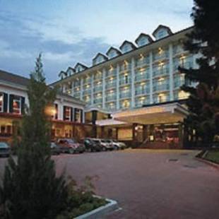 Фотографии гостиницы 
            Century Pines Resort Cameron Highlands
