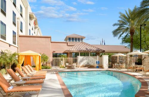 Фотография гостиницы Hilton Garden Inn Phoenix North Happy Valley