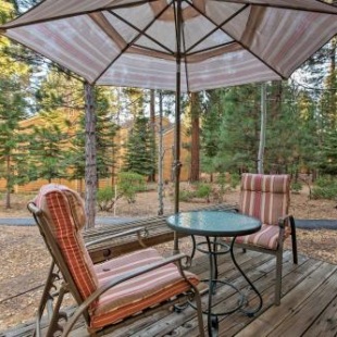 Фотография гостевого дома Corner-Unit Condo Steps to Incline Village Beach!