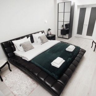 Фотография квартиры Квартира Двухкомнатная Премиум класса с уникальной локацией в историческом центре города