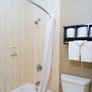 Фотографии гостиницы
Howard Johnson by Wyndham National City/San Diego South