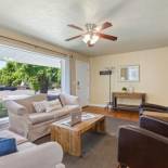 Фотография гостевого дома 5 Bedroom Perfect Location to see the City and Ski Resorts