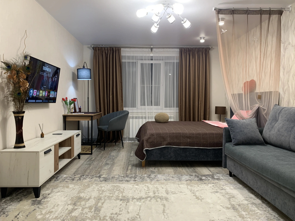 Фотография квартиры 2-х комнатная новая, чистая, уютная и просторная квартира рядом с Набережной