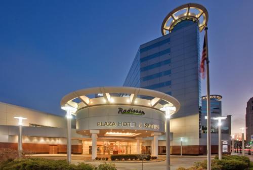 Фотография гостиницы Radisson Plaza Hotel at Kalamazoo Center