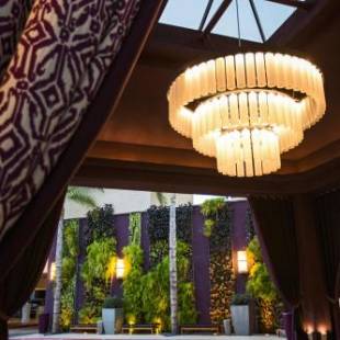 Фотографии гостиницы
Avenue of the Arts Costa Mesa, a Tribute Portfolio Hotel