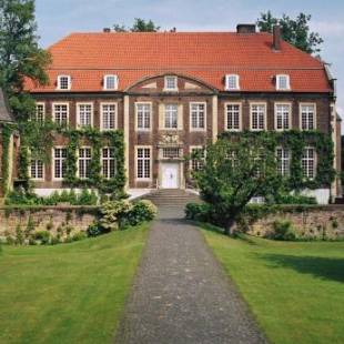 Фотографии гостиницы 
            Hotel Schloss Wilkinghege
