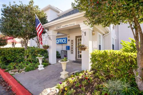 Фотография гостиницы Studio 6-Stafford, TX - Houston - Sugarland