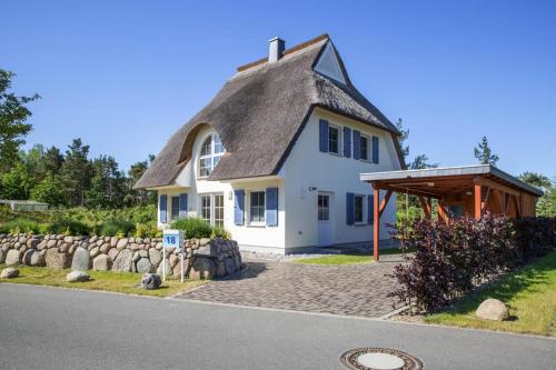 Фотография гостевого дома Holiday Home Fuhlendorf - DOS05108a-F