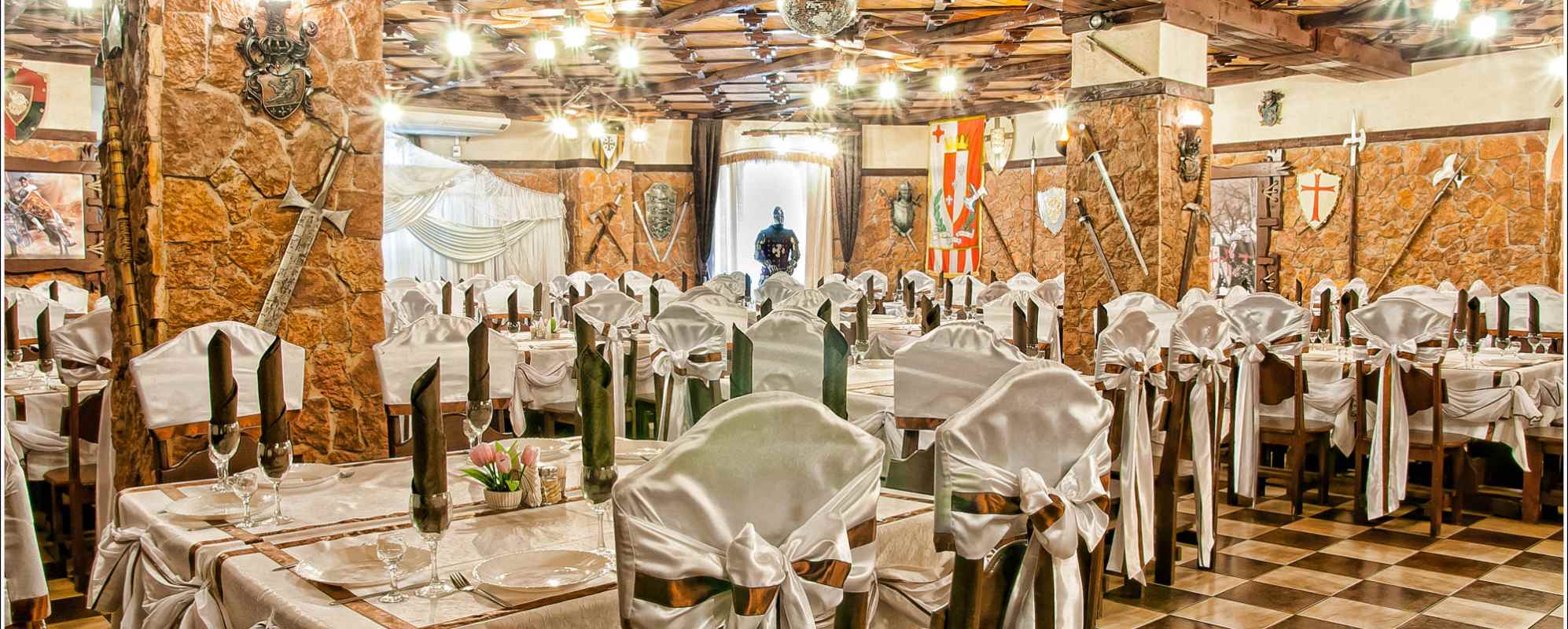 Фотографии банкетного зала Рыцарский зал