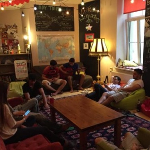 Фотография хостела Cinnamon Sally Backpackers Hostel