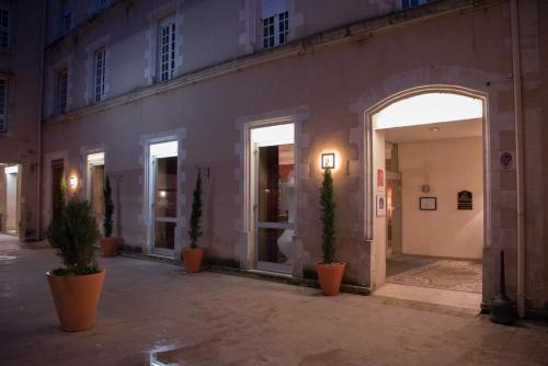 Фотография гостиницы Best Western Poitiers Centre Le Grand Hôtel