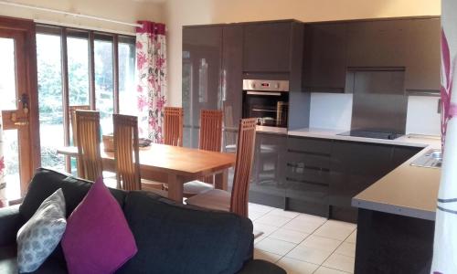 Фотография гостевого дома Wye Cottage