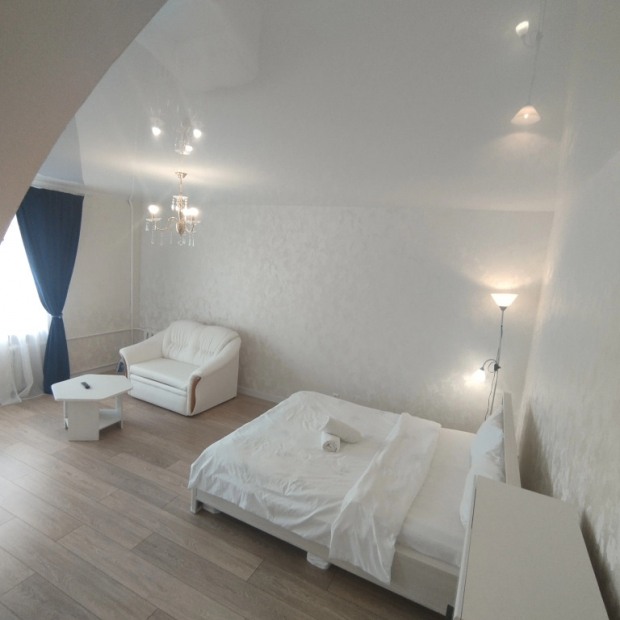 Фотографии квартиры 
            Квартира в Центре. Светлая. Теплая. Новая. Белое Постельное. Мягкие Полотенца