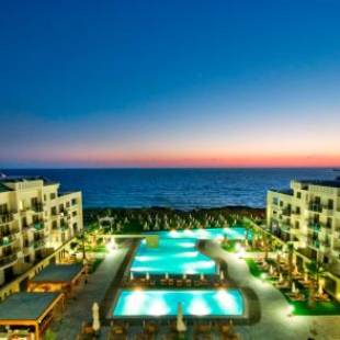 Фотография гостиницы Capital Coast Resort And Spa