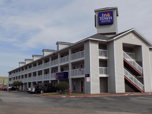 Фотография гостиницы InTown Suites Extended Stay Austin TX - North Lamar
