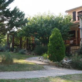 Фотографии мини отеля
Les Eaux Tranquilles