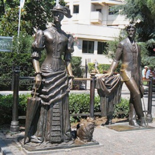 Фотография памятника Памятник даме с собачкой и А. Чехову 
