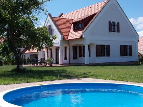 Фотографии гостевого дома
Holiday home Nagyvazsony/Balaton 20231