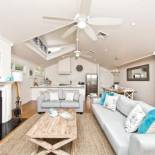 Фотография гостевого дома The Hamptons Beach House on Dutchies