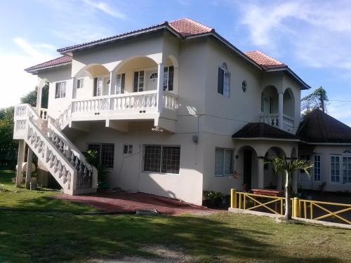 Фотография гостевого дома Natalie's Rooms