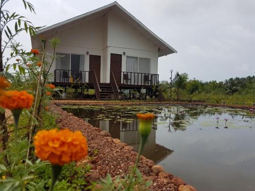 Фотографии мини отеля
Exotica Beach Retreats Diveagar