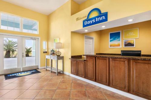 Фотография мотеля Days Inn by Wyndham Port Aransas TX