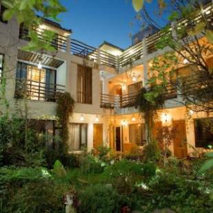 Фотографии гостиницы
Hidden Hotel